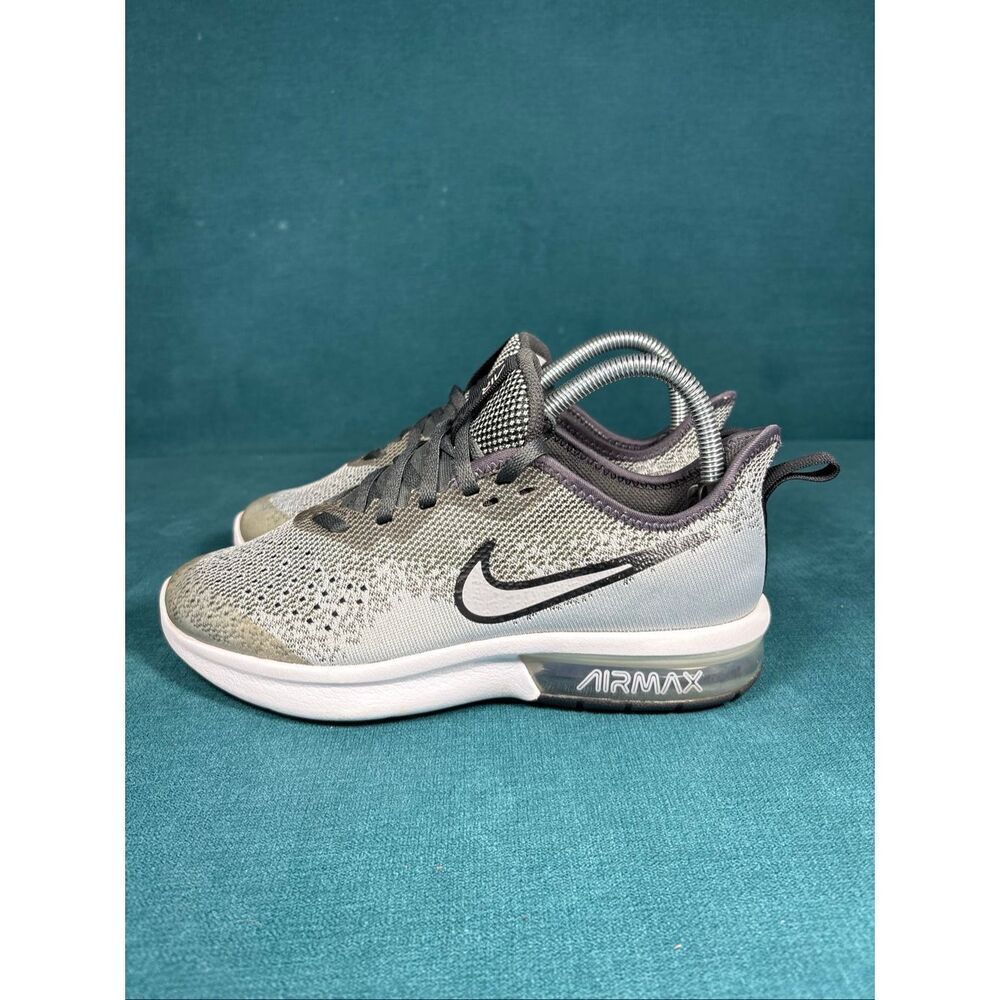 Nike Air Max Motion 2 GS Gray Black Running Shoes Youth Size 5.5Y/7women